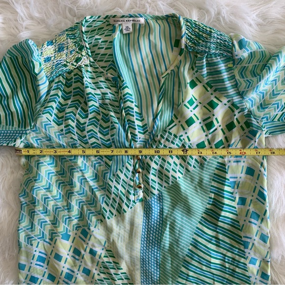 Banana Republic tunic light greens and blues, mixed pattern XS summer top - Picture 3 of 11